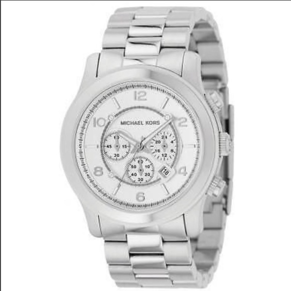 MICHAEL KORS “OVERSIZED RUNWAY” MK8086 SILVER WATCH - Picture 1 of 6